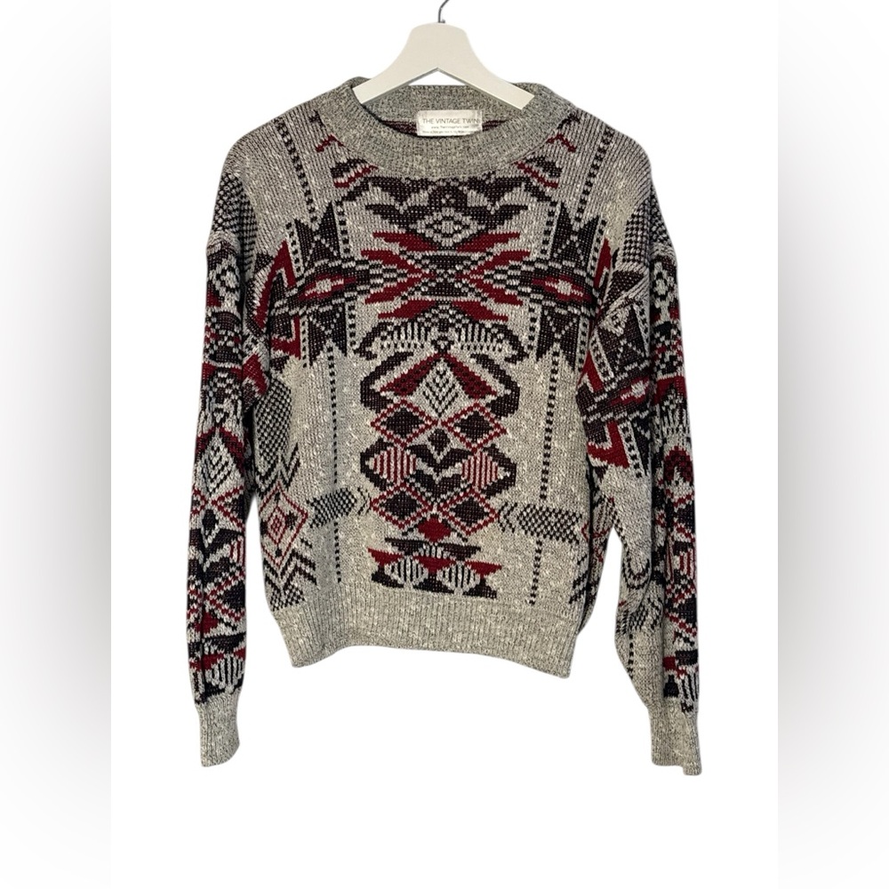 Geometric Patterned Sweater | The Vintage Twin 
| size Small
